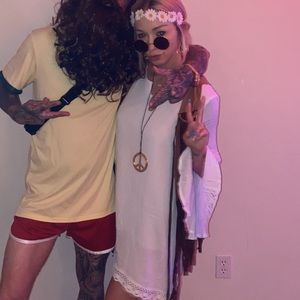 Halloween costume, hippie, Jenny from Forest Gump